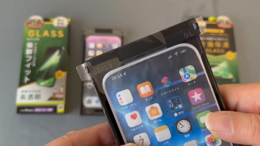 Mô hình bộ 4 iPhone 15 lần đầu xuất hiện thực tế: Viền siêu mỏng, chốt thiết kế siêu sang - Ảnh 5. Mô hình bộ 4 iPhone 15 lần đầu xuất hiện thực tế: Viền siêu mỏng, chốt thiết kế siêu sang - Ảnh 5.