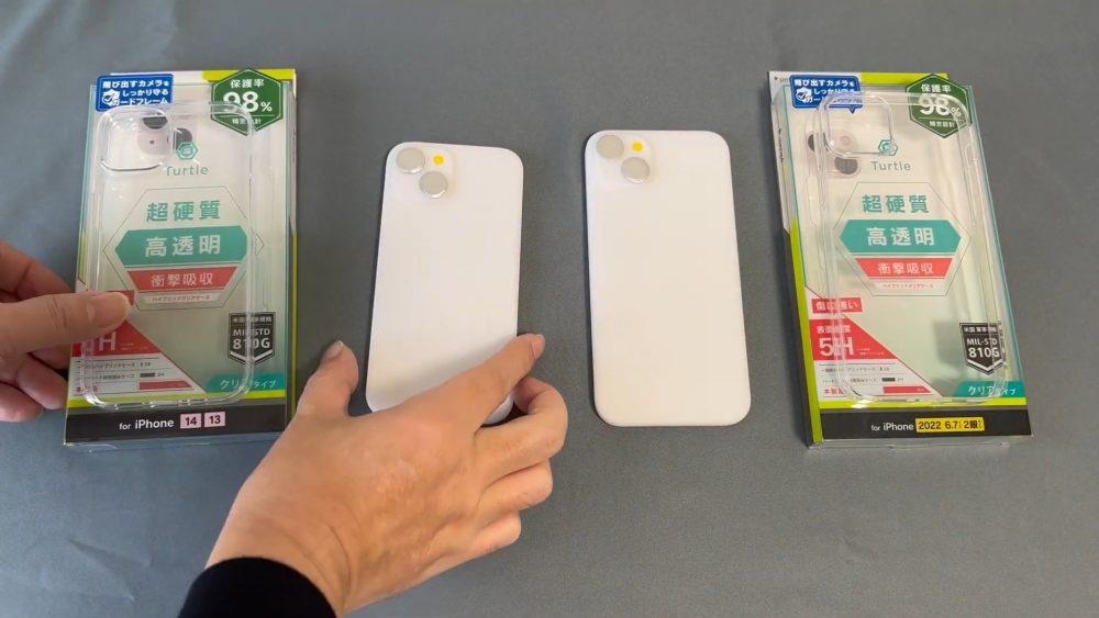 Mô hình bộ 4 iPhone 15 lần đầu xuất hiện thực tế: Viền siêu mỏng, chốt thiết kế siêu sang - Ảnh 8. Mô hình bộ 4 iPhone 15 lần đầu xuất hiện thực tế: Viền siêu mỏng, chốt thiết kế siêu sang - Ảnh 8.