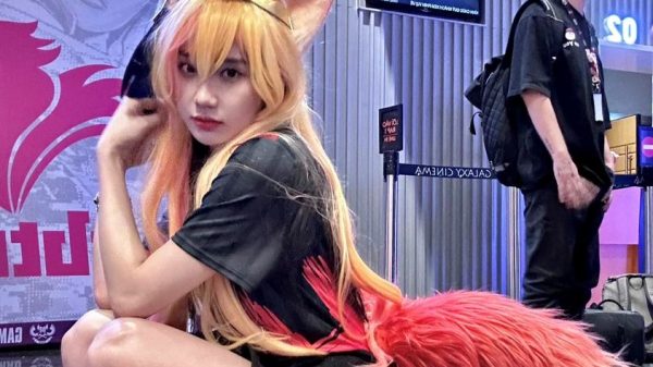 Mina Young cosplay cực dễ thương skin mới của tướng Ahri 45 Mina Young cosplay cực dễ thương skin mới của tướng Ahri j 1 jpg 2