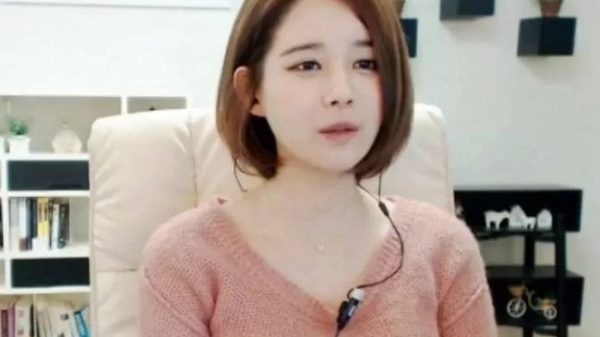 Nữ streamer nổi tiếng bất ngờ quỵt gần 2 tỷ của fan, đối diện án phạt nặng j 3 jpg 1