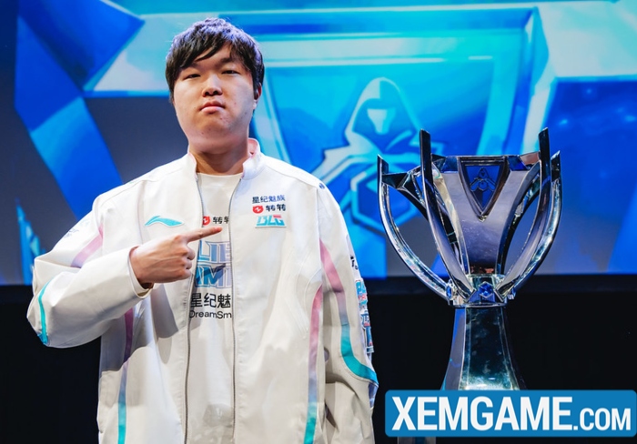 jekcmwz5-blg-bin-cktg-2024-2 BLG Bin gáy khét trước trận Chung kết: “Chúng tôi chỉ phải đối đầu với hạt giống số 4” jekcmwz5 blg bin cktg 2024 2