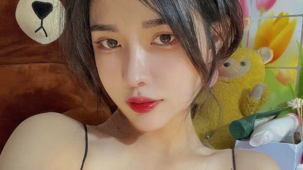 Nhan sắc đỉnh cao của bạn gái SGP Red, khí chất chuẩn "thần tiên tỷ tỷ" 29 Nhan sắc đỉnh cao của bạn gái SGP Red, khí chất chuẩn "thần tiên tỷ tỷ" ko 1 jpg