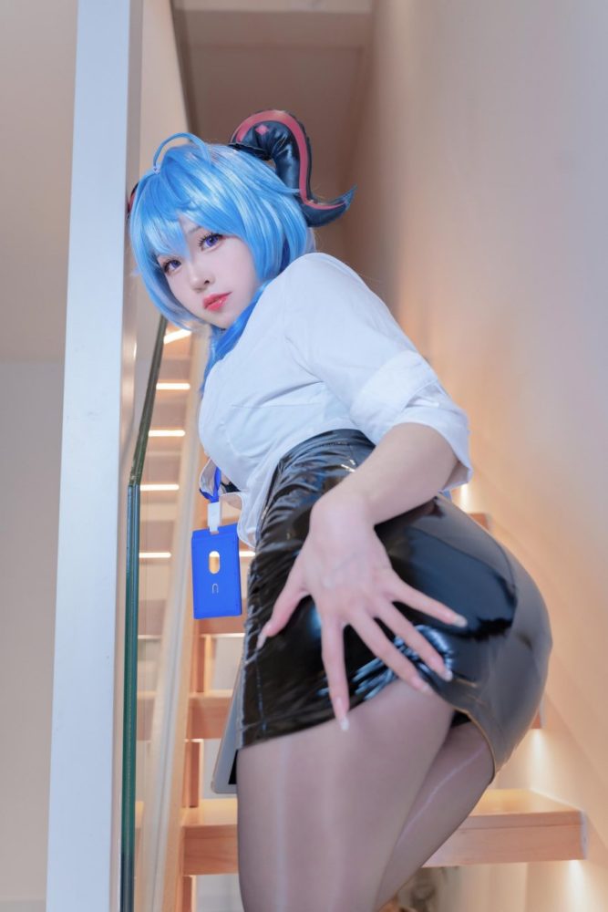 Chiêm ngưỡng diện mạo mới của cô nàng Ganyu trong trang phục văn phòng la6ev1s