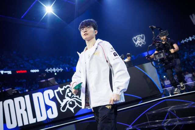 Chấn thương của Faker có thể góp phần tác động vào việc thay đổi nhiều thể thức thi đấu của LCK Chấn thương của Faker có thể góp phần tác động vào việc thay đổi nhiều thể thức thi đấu của LCK