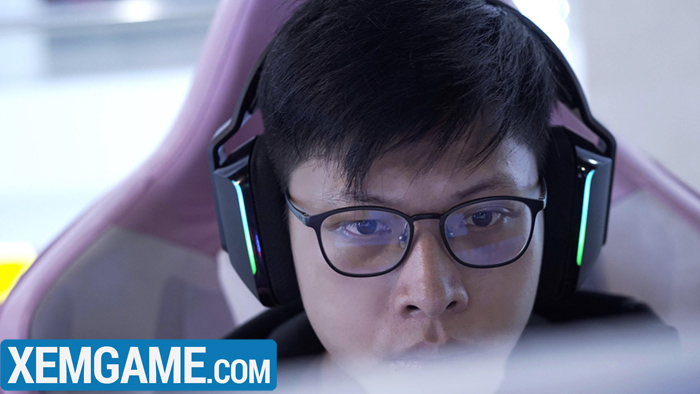 Bomman bắt tay cùng Crisdevilgamer phát Play Station 5 cho game thủ Metal Slug: Awakening Bomman bắt tay cùng Crisdevilgamer phát Play Station 5 cho game thủ Metal Slug: Awakening