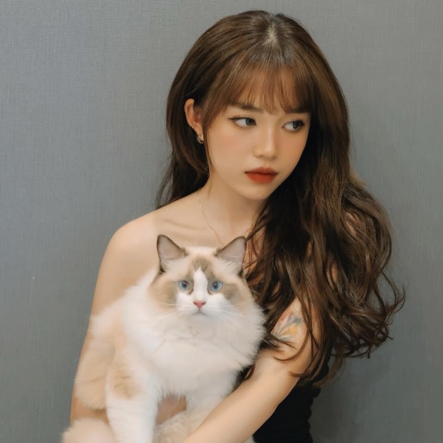 Bất ngờ Linh Ngọc Đàm đăng bộ ảnh tâm trạng nhưng lại ẩn đi một hình ảnh trong đêm? no name 7