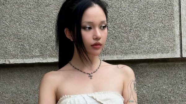 Linh Ngọc Đàm khoe dáng nuột, eo thon khiến fan hâm mộ "trầm trồ" khen ngợi ojpg