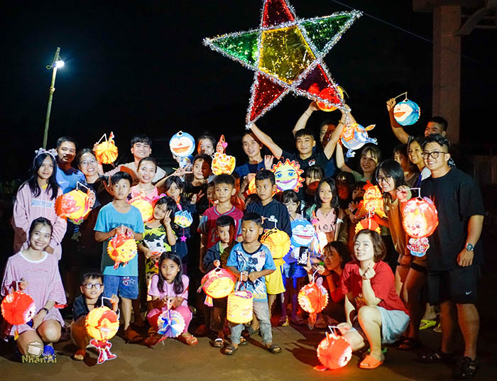 omg3q-bepnhanai-8 OMG 3Q chung tay Bếp Nhân Ái mang đến Trung Thu đầy ấm áp và ý nghĩa omg3q bepnhanai 8