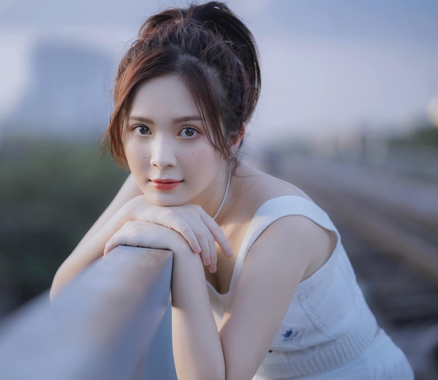 Cô nàng hot girl VTV nhỏ mà có võ cùng nhan sắc từng làm điêu đứng hàng triệu anh em và động thái gần đây nhất gây chú ý - Ảnh 6. Cô nàng hot girl VTV nhỏ mà có võ cùng nhan sắc từng làm điêu đứng hàng triệu anh em và động thái gần đây nhất gây chú ý - Ảnh 6.