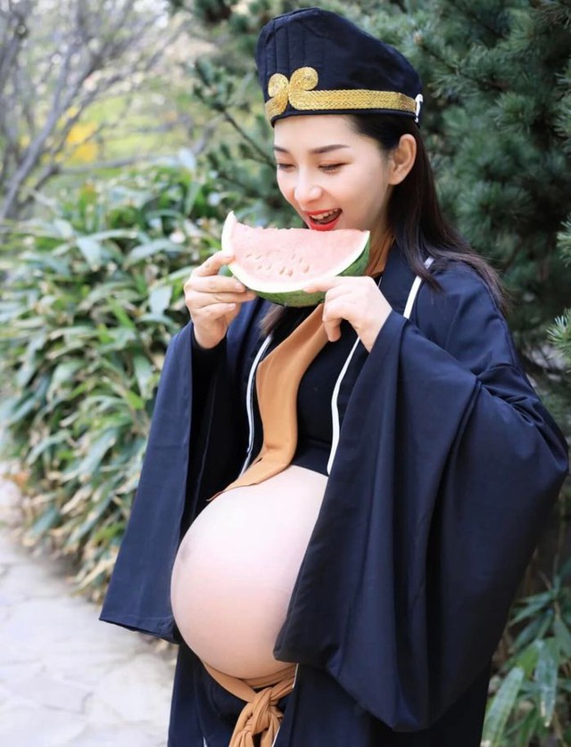 Mẹ bầu “chịu chơi” cosplay Trư Bát Giới, “nước đi” chưa từng có khiến cả cộng đồng thích thú! - Ảnh 1.