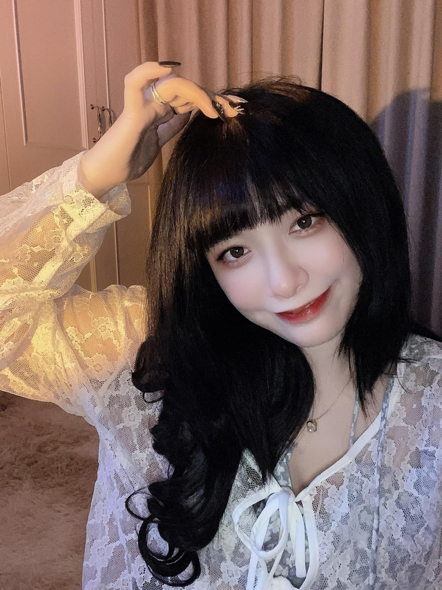 Offline toàn trai xinh gái đẹp, Idol NimoTV cùng hàng loạt gái xinh lộ diện dàn nhan sắc cực phẩm, chân dài nõn nà trong Viễn Chinh Mobile - Ảnh 3. Offline toàn trai xinh gái đẹp, Idol NimoTV cùng hàng loạt gái xinh lộ diện dàn nhan sắc cực phẩm, chân dài nõn nà trong Viễn Chinh Mobile - Ảnh 3.