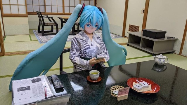 Chàng trai khoe cuộc sống viên mãn sau 4 năm kết hôn với “vợ ảo”: Không bị tịch thu lương, ngày nào cũng vui vẻ! - Ảnh 4. Chàng trai khoe cuộc sống viên mãn sau 4 năm kết hôn với “vợ ảo”: Không bị tịch thu lương, ngày nào cũng vui vẻ! - Ảnh 4.