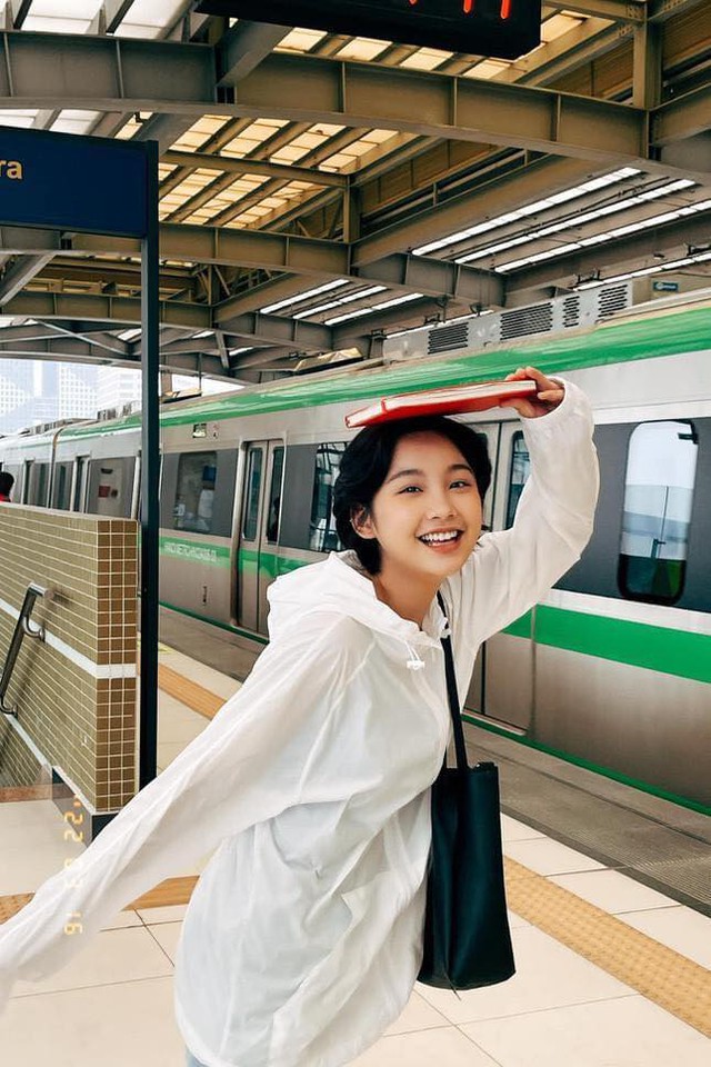 Xuất hiện trên sóng truyền hình còn xinh hơn ảnh mạng, hot girl người Tày nhận mưa lời khen - Ảnh 6.