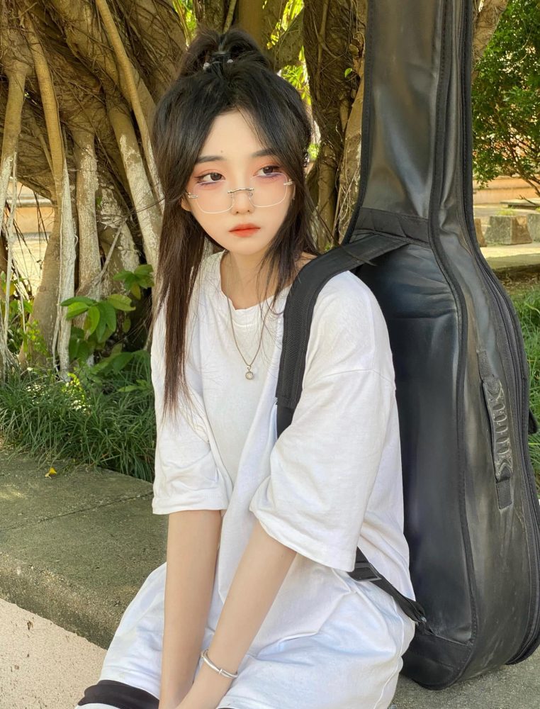 Bất ngờ xuất hiện trong thử thách đường phố, nữ sinh Ngoại ngữ gây chú ý với nhan sắc tiên tỷ - Ảnh 3.