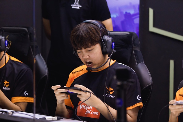 Hé lộ kích thước bàn tay lý tưởng của tuyển thủ Esports chuyên nghiệp, áp lực chịu đựng ngang vận động viên chạy marathon - Ảnh 3. Hé lộ kích thước bàn tay lý tưởng của tuyển thủ Esports chuyên nghiệp, áp lực chịu đựng ngang vận động viên chạy marathon - Ảnh 3.