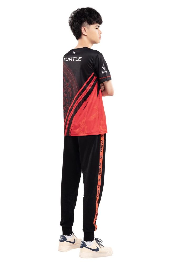 Từng hứa sẽ comeback cực mạnh, tuyển thủ Liên Quân bất ngờ thông báo ngừng thi đấu - Ảnh 1.