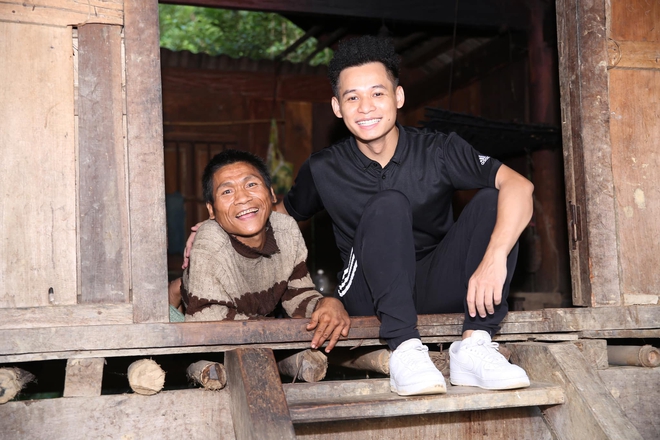 photo-1-1659235146251365031333 Dự án từ thiện của Độ Mixi và Bộ tộc được hoàn thiện, hình ảnh ngày bàn giao khiến cộng đồng fan "ấm lòng" photo 1 1659235146251365031333