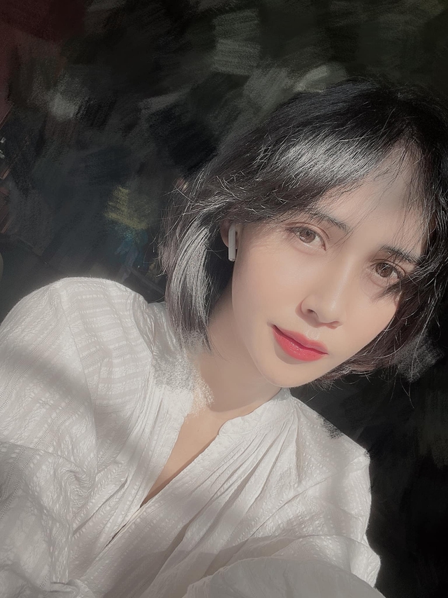 Nửa thập kỷ "lánh mặt" bởi lùm xùm đời tư, game thủ team nữ đông nhất Việt Nam giờ ra sao? - Ảnh 2. Nửa thập kỷ "lánh mặt" bởi lùm xùm đời tư, game thủ team nữ đông nhất Việt Nam giờ ra sao? - Ảnh 2.