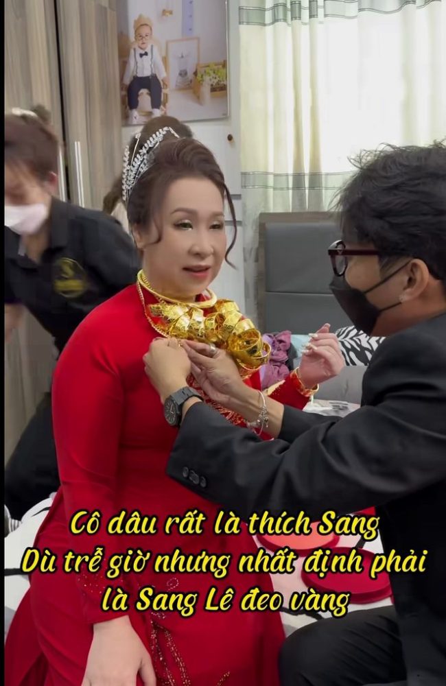 Cô dâu U40 nhận 30 cây vàng, 10.000 USD tiền mặt trong ngày cưới: Lấy chồng muộn chút cũng không sao! photo 1 16785424013362020653292 1678677871123 1678677871209457251299