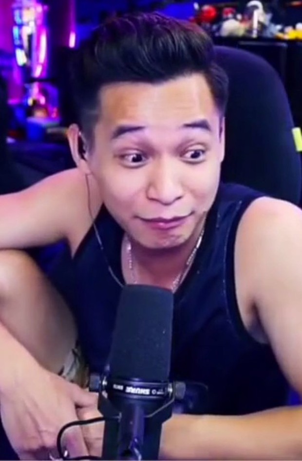 PewPew chém gió cách bỏ 3 tỷ thu lãi 240 triệu mỗi tháng, nhưng vì sao chỉ cho Độ Mixi hợp tác còn Xemesis thì không? - Ảnh 2. PewPew chém gió cách bỏ 3 tỷ thu lãi 240 triệu mỗi tháng, nhưng vì sao chỉ cho Độ Mixi hợp tác còn Xemesis thì không? - Ảnh 2.