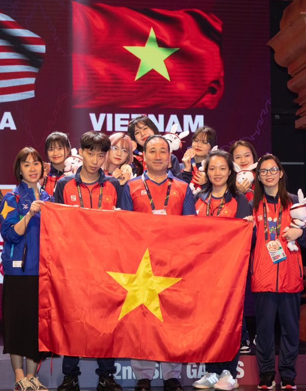 Tổng kết huy chương của Esports Việt tại SEA Games 32: Bảo vệ vị thế độc tôn của Đột Kích! - Ảnh 10. Tổng kết huy chương của Esports Việt tại SEA Games 32: Bảo vệ vị thế độc tôn của Đột Kích! - Ảnh 10.
