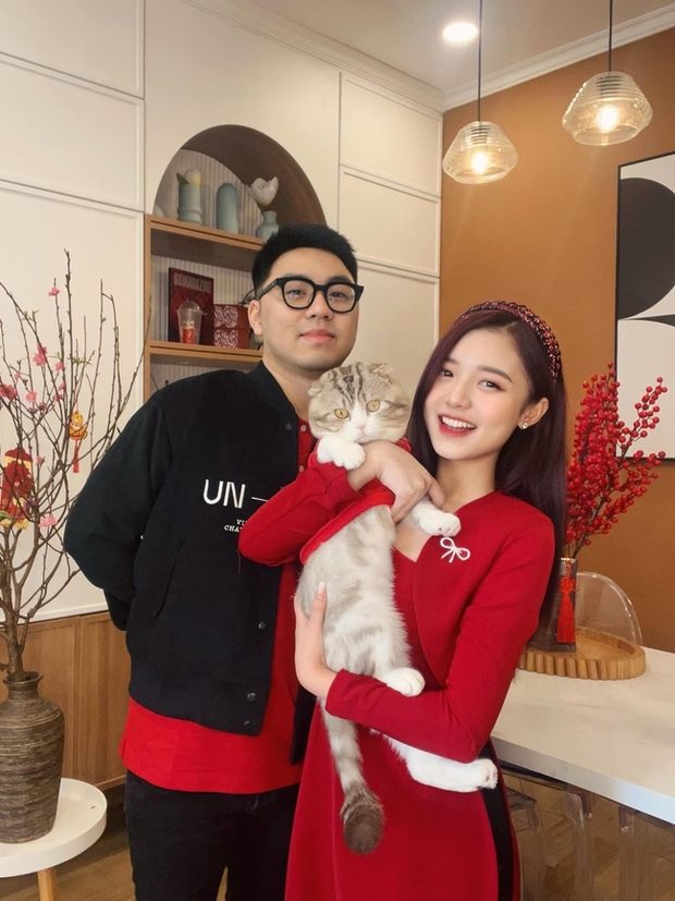 Nữ MC nổi tiếng Esports gặp nghịch cảnh, lao đao do lượng follow xuống dốc - Ảnh 6. Nữ MC nổi tiếng Esports gặp nghịch cảnh, lao đao do lượng follow xuống dốc - Ảnh 6.