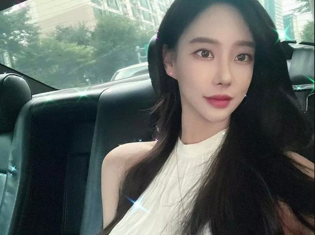 Từng kiếm cả chục tỷ/ năm, nữ streamer bất ngờ tuyên bố giải nghệ - Ảnh 2. Từng kiếm cả chục tỷ/ năm, nữ streamer bất ngờ tuyên bố giải nghệ - Ảnh 2.