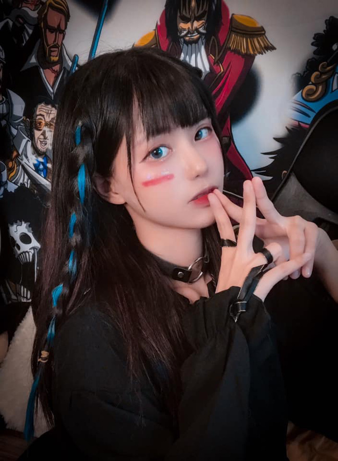 Từng bị 'xua tay' vì mặc hở, nữ streamer khiến fan phải 'hối hận' - Ảnh 5. Từng bị 'xua tay' vì mặc hở, nữ streamer khiến fan phải 'hối hận' - Ảnh 5.