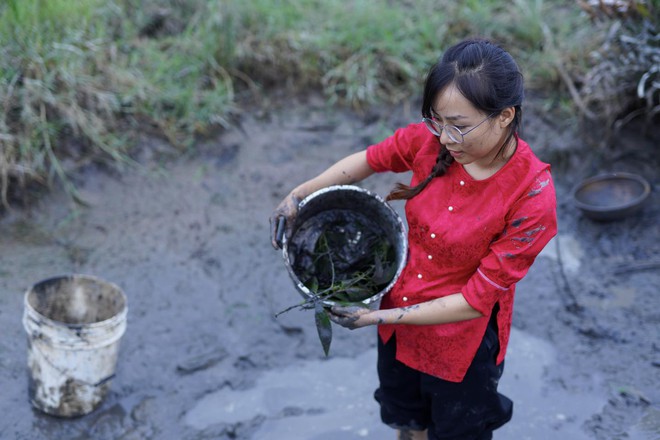 photo-16-1685896477416740998367-1685952922407-1685952922500380852057 3 cô thôn nữ miệt vườn nổi tiếng nhất hiện nay, khiến ai nhìn vào cũng phải nghẹn ngào: "Nhớ quê quá!" photo 16 1685896477416740998367 1685952922407 1685952922500380852057