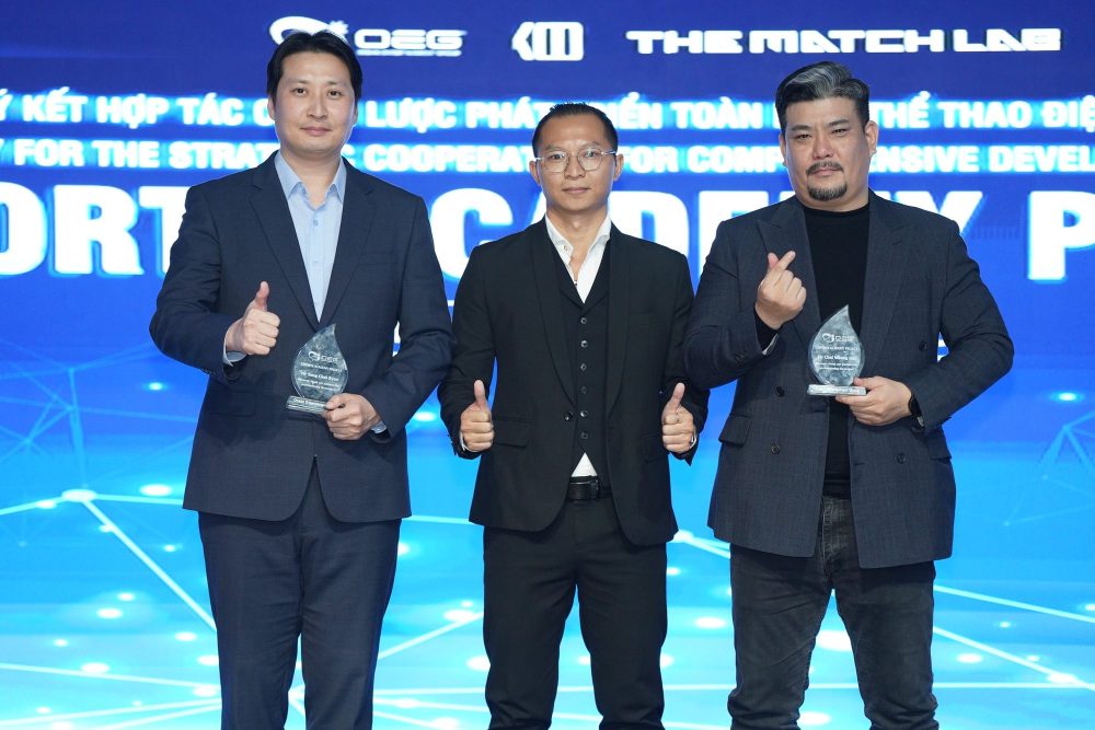 photo-1703679075962 photo-1703679075962