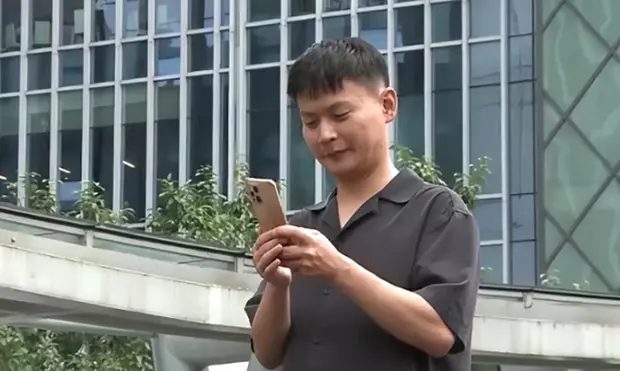 photo-1706265880697 photo-1706265880697