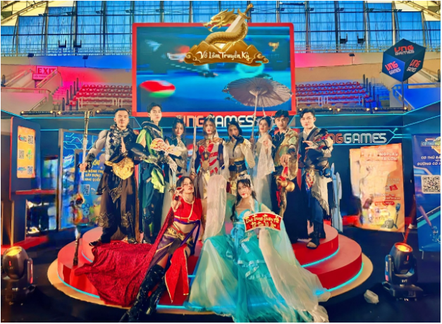 Dòng game Võ Lâm Truyền Kỳ chiếm trọn Spotlight Vietnam GameVerse 2023 với màn hô Lô Tô cực vui nhộn - Ảnh 3. Dòng game Võ Lâm Truyền Kỳ chiếm trọn Spotlight Vietnam GameVerse 2023 với màn hô Lô Tô cực vui nhộn - Ảnh 3.
