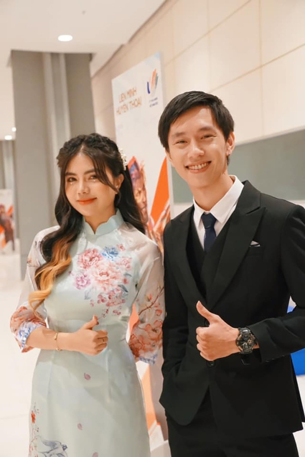 Nữ MC nổi tiếng Esports gặp nghịch cảnh, lao đao do lượng follow xuống dốc - Ảnh 5. Nữ MC nổi tiếng Esports gặp nghịch cảnh, lao đao do lượng follow xuống dốc - Ảnh 5.