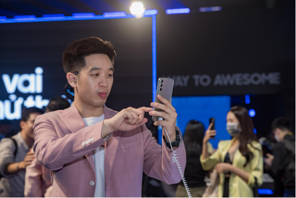 Không cần bịa CV, đây là cách tôi tích đủ kinh nghiệm sáng tạo nội dung chỉ với Galaxy A trong tay - Ảnh 4. Không cần bịa CV, đây là cách tôi tích đủ kinh nghiệm sáng tạo nội dung chỉ với Galaxy A trong tay - Ảnh 4.