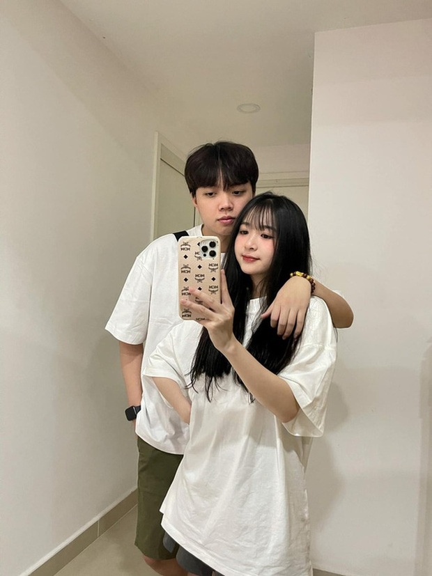 Chuyện tình tuyển thủ ADC - Kim Chung Phan: Từ cặp đôi thị phi đến mối tình nhiều người ước! - Ảnh 3. Chuyện tình tuyển thủ ADC - Kim Chung Phan: Từ cặp đôi thị phi đến mối tình nhiều người ước! - Ảnh 3.