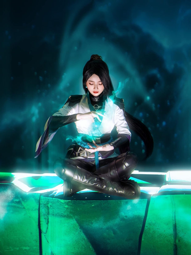 Nữ sinh RMIT hóa đặc vụ VALORANT, chất hơn nước cất! - Ảnh 3. Nữ sinh RMIT hóa đặc vụ VALORANT, chất hơn nước cất! - Ảnh 3.