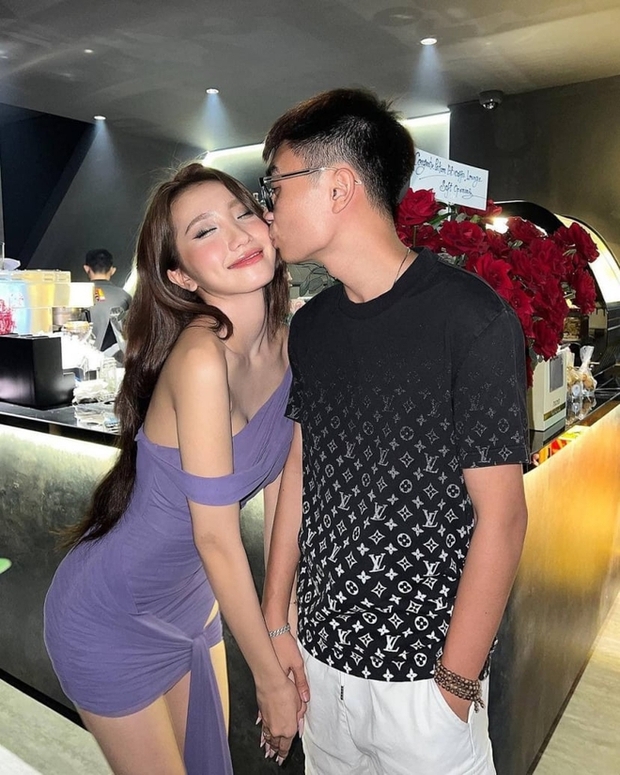 Hết dư chấn vạ miệng quen chồng nhờ duyên tiền định, Huyền 2K4 úp mở kế hoạch sinh con? - Ảnh 2. Hết dư chấn vạ miệng quen chồng nhờ duyên tiền định, Huyền 2K4 úp mở kế hoạch sinh con? - Ảnh 2.