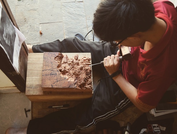 Bỏ đại học về quê làm công tử xưởng điêu khắc - Ảnh 7. Bỏ đại học về quê làm công tử xưởng điêu khắc - Ảnh 7.