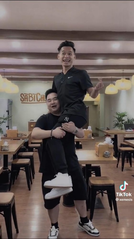 Cùng là thành viên "tứ hoàng", fan khui sự khác biệt lớn nhất của Xemesis và Độ Mixi - Ảnh 1. Cùng là thành viên "tứ hoàng", fan khui sự khác biệt lớn nhất của Xemesis và Độ Mixi - Ảnh 1.