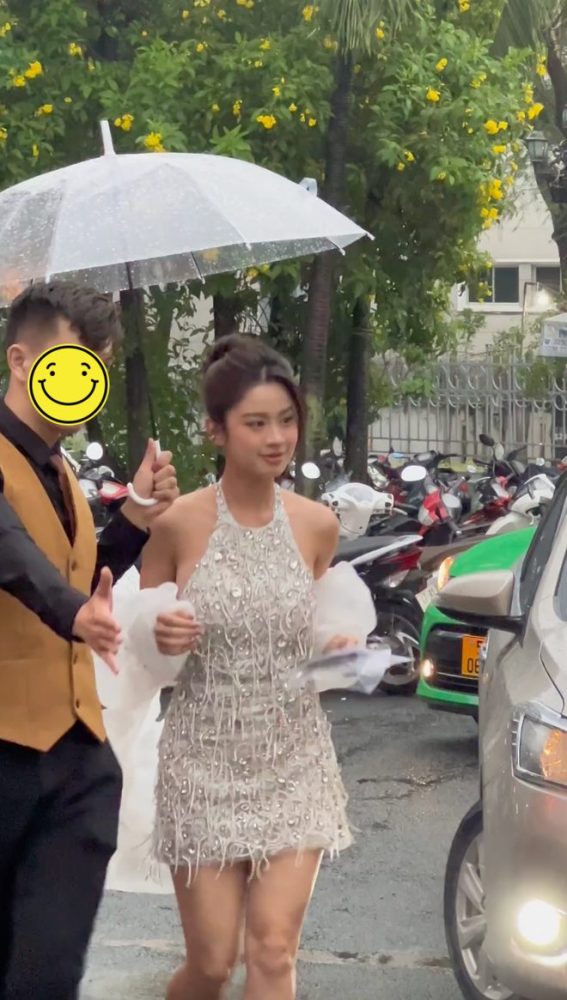 photo-4-1688293488456362535867-1688541531105-1688541531197716414734 Huyme phát tướng, Hàn Hằng đánh bại "cam" thường photo 4 1688293488456362535867 1688541531105 1688541531197716414734