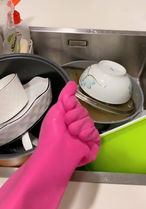 Lộ diện cô gái có đặc quyền vào nhà riêng của ViruSs, không ngại khoe khoảnh khắc chỉ có hai người - Ảnh 5. Lộ diện cô gái có đặc quyền vào nhà riêng của ViruSs, không ngại khoe khoảnh khắc chỉ có hai người - Ảnh 5.