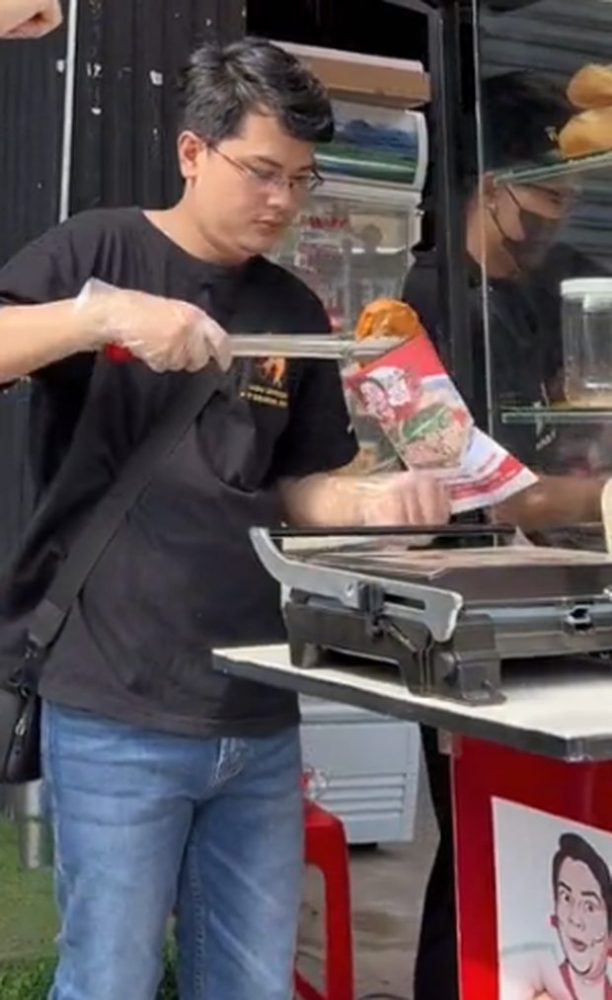 Rộ hình ảnh nam streamer đình đám một thời ngã ngựa đi bán bánh mì, nghi vấn cuộc sống xuống dốc sau giải nghệ? - Ảnh 7.