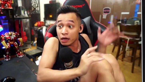 Tìm ra nguyên nhân streamer Độ Mixi bị đánh bản quyền hình ảnh, 'thủ phạm' thừa nhận lý do cực ngây thơ - Ảnh 1. Tìm ra nguyên nhân streamer Độ Mixi bị đánh bản quyền hình ảnh, 'thủ phạm' thừa nhận lý do cực ngây thơ - Ảnh 1.