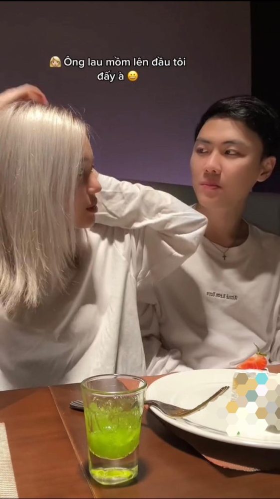 photo-5-16801448762431225009662-1680149668184-16801496682992115259777 Linh Ngọc Đàm và bạn trai cứ sơ hở là hôn, không "nổ đom đóm mắt" không được photo 5 16801448762431225009662 1680149668184 16801496682992115259777