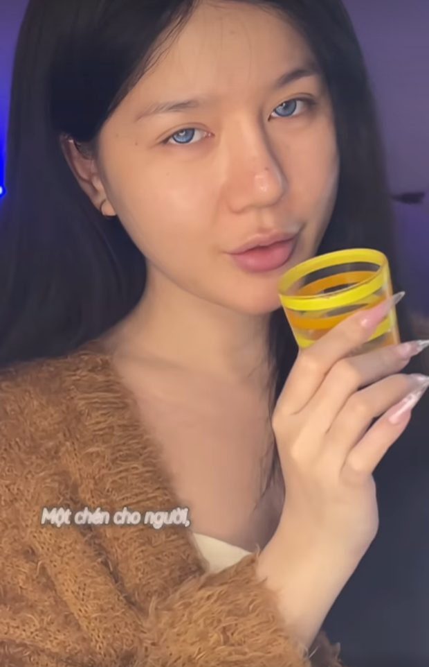 Nhan sắc không dùng app của nữ streamer từng được ví như thiên thần - Ảnh 3. Nhan sắc không dùng app của nữ streamer từng được ví như thiên thần - Ảnh 3.