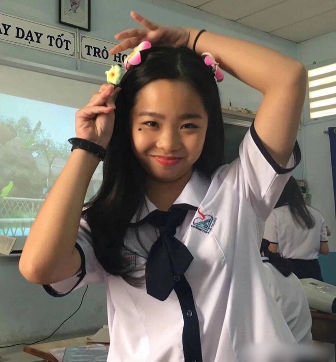 photo-6-1691975086942283427753-1691980852666-16919808527501858876193 Bạn gái B Ray bị “khui” loạt ảnh thời chưa phẫu thuật thẩm mỹ, khác cỡ nào mà chính chủ phải lên tiếng? photo 6 1691975086942283427753 1691980852666 16919808527501858876193