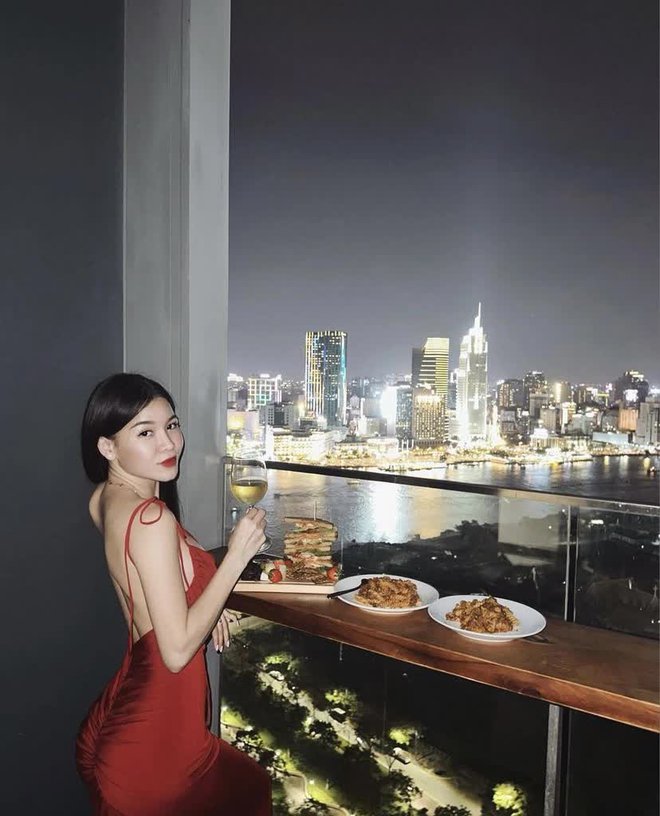 photo-7-1678003056354479793411-1678070527648-1678070527863728188905 Cô gái nặng hơn 60kg đi xin việc bị từ chối "lột xác" thành mỹ nữ phòng gym, khiến thủ môn nổi tiếng say mê photo 7 1678003056354479793411 1678070527648 1678070527863728188905