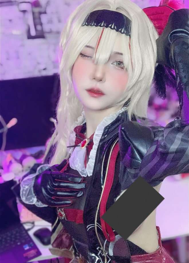 Tiếp tục xuất hiện với tạo hình “ero” cực bạo, nữ coser này lại khiến nhiều anh em điêu đứng - Ảnh 2.