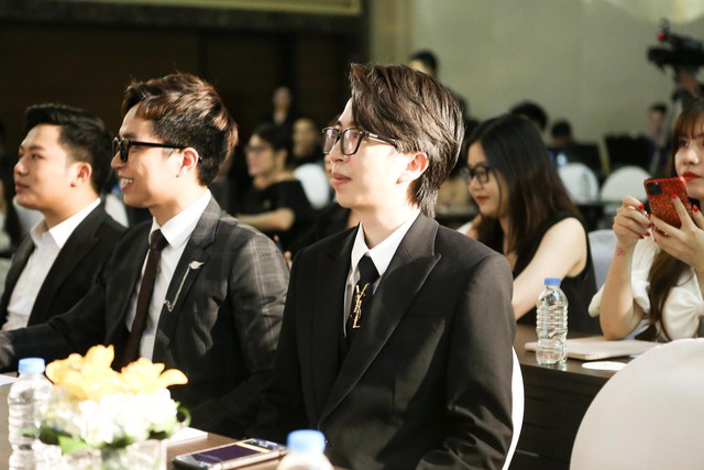 Sau một thời gian mai danh ẩn tích, ViruSs bất ngờ trở lại và lợi hại gấp đôi với chức danh Tổng giám đốc - Ảnh 9.