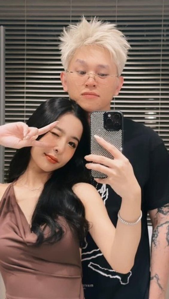 Bạn gái B Ray bị “khui” loạt ảnh thời chưa phẫu thuật thẩm mỹ, khác cỡ nào mà chính chủ phải lên tiếng? - Ảnh 1. Bạn gái B Ray bị “khui” loạt ảnh thời chưa phẫu thuật thẩm mỹ, khác cỡ nào mà chính chủ phải lên tiếng? - Ảnh 1.